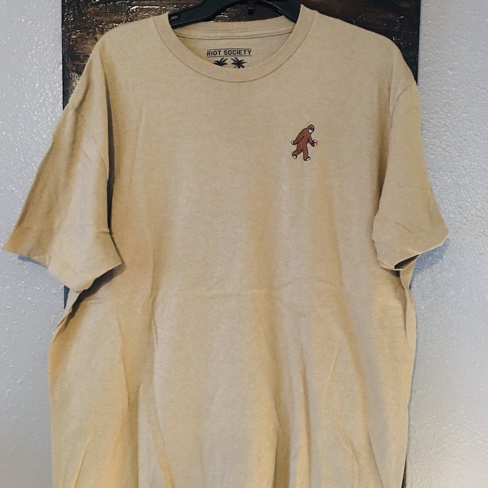 Sasquatch solo cup tee